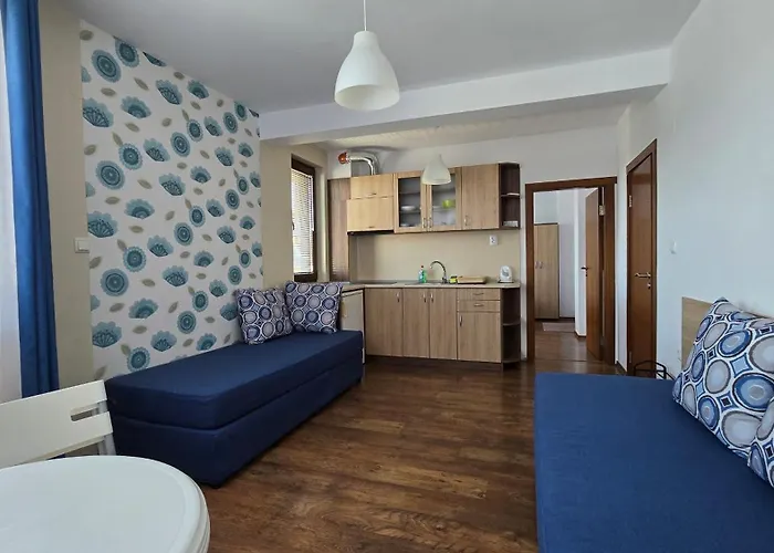 Estreya Affittacamere 3*