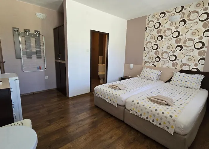 Affittacamere Estreya 3*